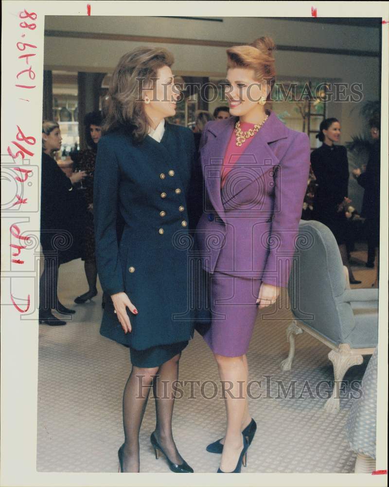 1988 Press Photo Susan Glesby, Georgette Mosbacher at Remington Hotel High Tea- Historic Images