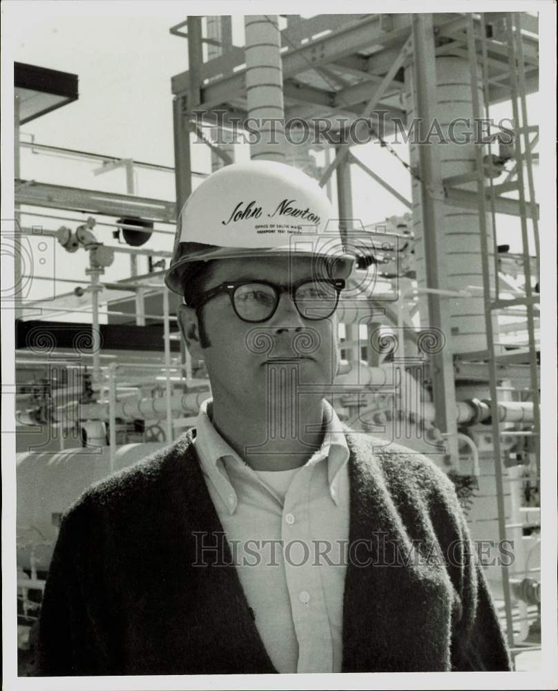 1971 Press Photo John Newton, Freeport&#39;s new desalination plant manager- Historic Images