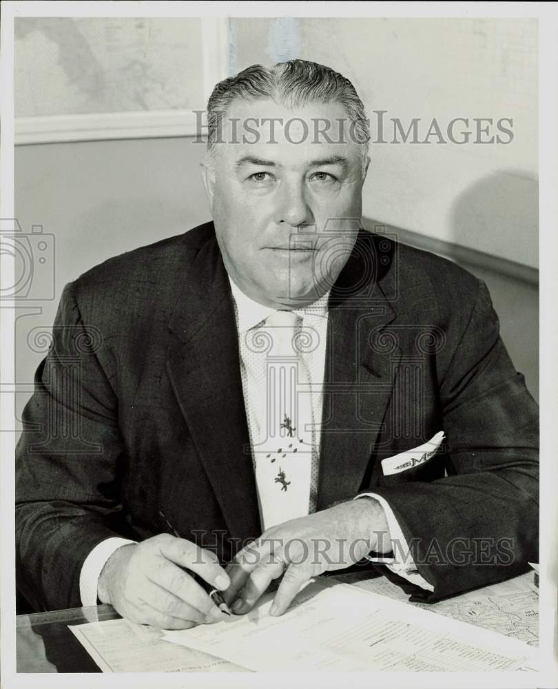 1956 Press Photo L.E. Minar, Brown &amp; Root vice president - hpa82222- Historic Images