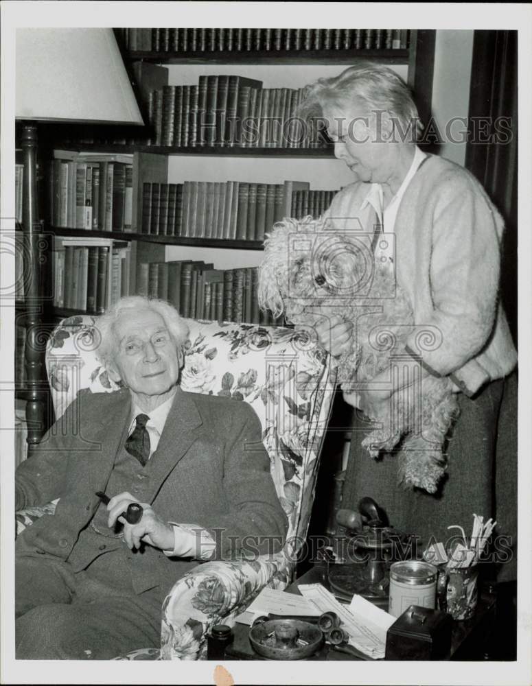 1964 Press Photo Lord Bertrand Russell and wife relax in their Wales home.- Historic Images