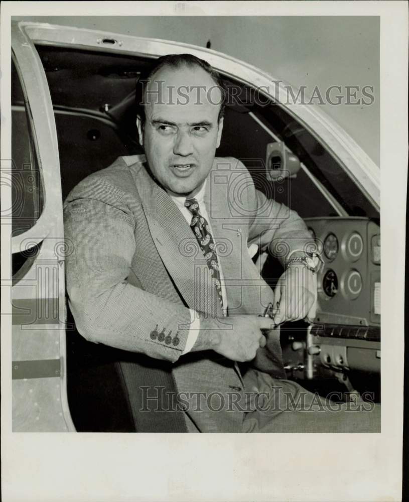 1948 Press Photo Carleton Putnam, President of C&amp;S - hpa82533- Historic Images