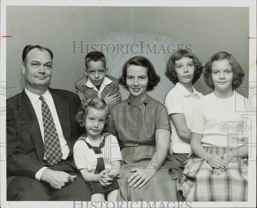 1956 Press Photo Dean Abner Vernon McCall and family. - hpa82581- Historic Images