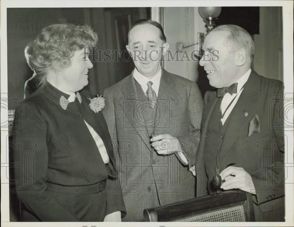 1939 Press Photo Claude Bowers talks with Sol Bloom and Edith Rogers- Historic Images