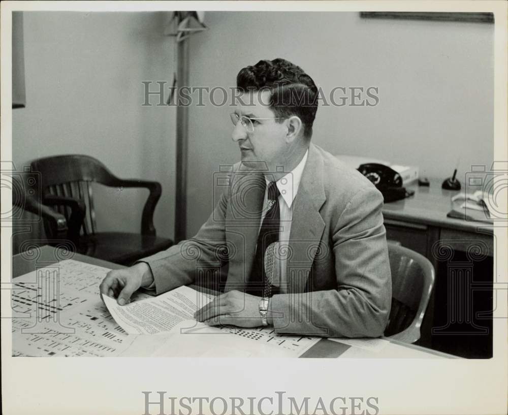 1953 Press Photo Walter Roush, Dow Chemical Texas Division general manager- Historic Images