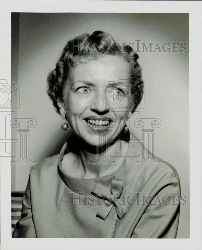 1962 Press Photo Mrs. Seale Brandenstein of government agency. - hpa83165- Historic Images