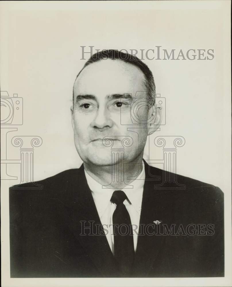 1961 Press Photo J.W. Morgan, Consolidated General Products marketing director.- Historic Images