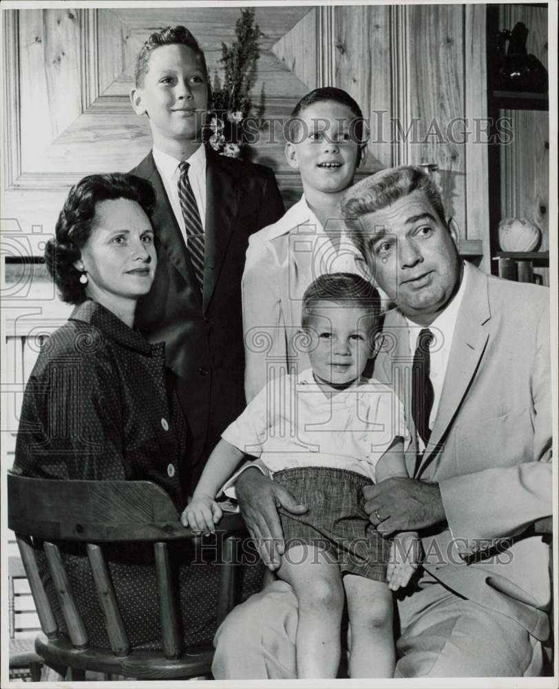 1959 Press Photo District Judge Thomas Stovall and family. - hpa83501- Historic Images