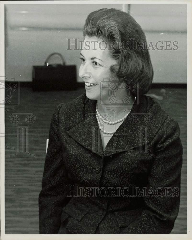 1964 Press Photo Mrs. William Miller, wife of U.S. Representative from New York- Historic Images