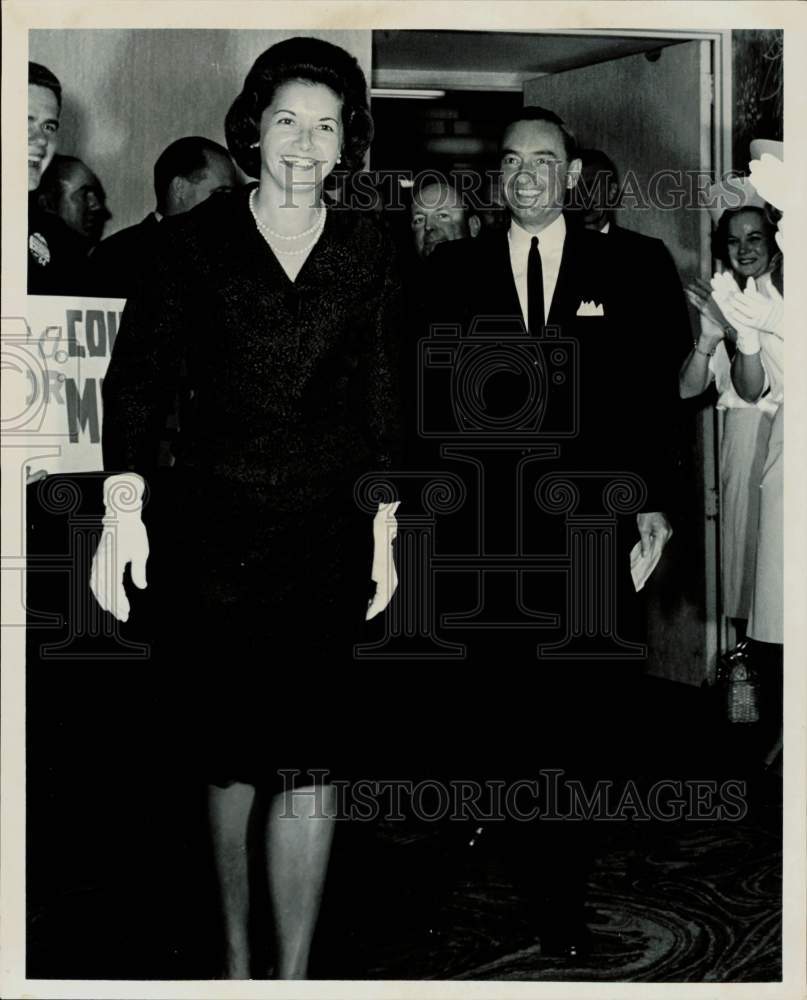 1964 Press Photo New York Representative William Miller and wife with supporters- Historic Images