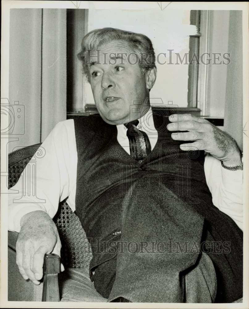 1966 Press Photo Attorney Melvin Belli during interview - hpa83698- Historic Images