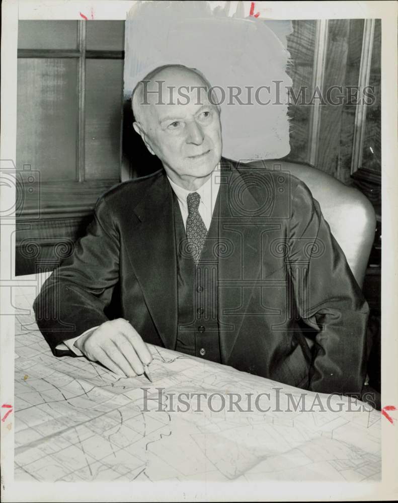 1959 Press Photo Michael L. Benedum, oil pioneer, points to map. - hpa83954- Historic Images