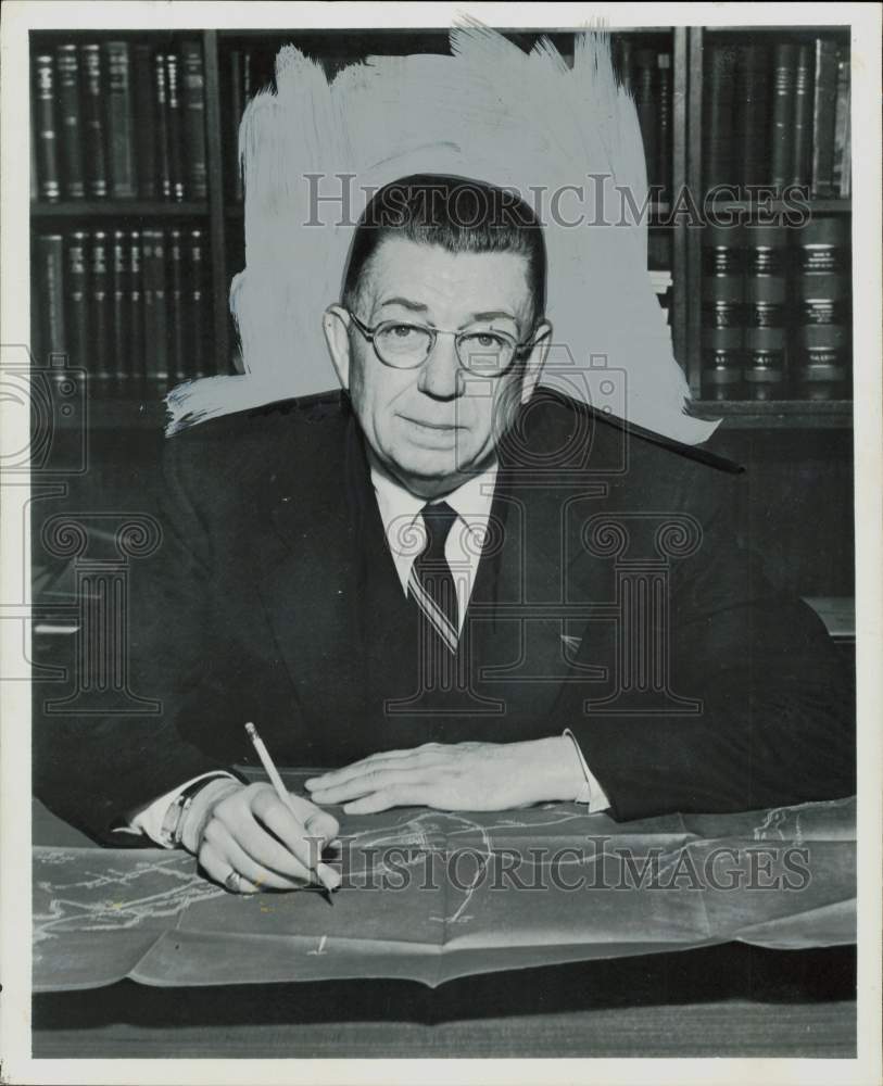 1955 Press Photo Sidney Bingham, Monorail Incorporated consulting engineer.- Historic Images