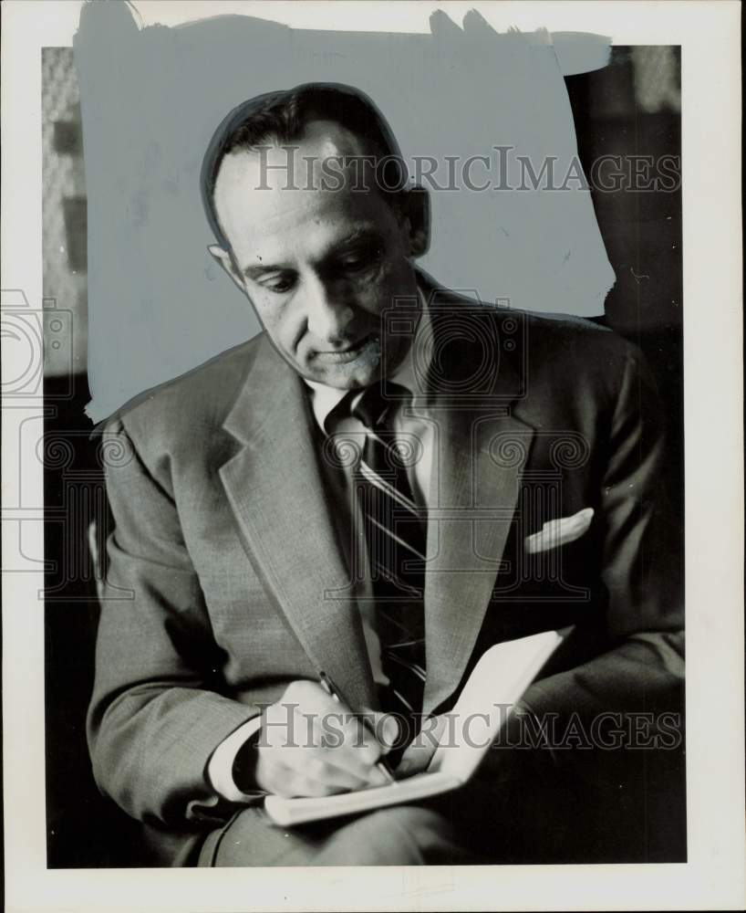 1956 Press Photo Seymour Cohen, Gulf State Advertising vice president takes note- Historic Images