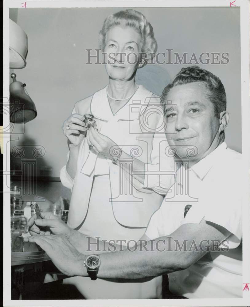 1965 Press Photo Mr. and Mrs. W.A. Lathrop of Gem and Mineral Show. - hpa84099- Historic Images