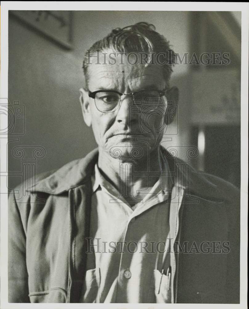 1958 Press Photo Kyle Carlton Phillips who threatened harm to his wife.- Historic Images