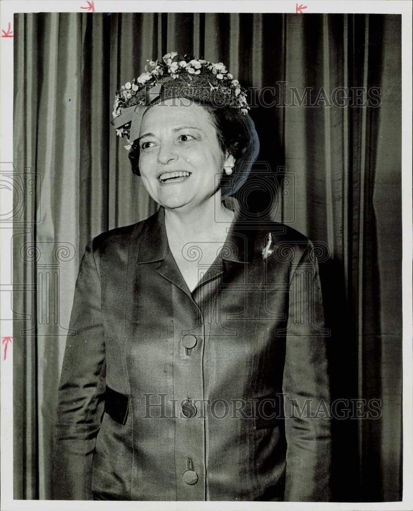 1966 Press Photo Rhobia Taylor speaks at Labor Department women&#39;s bureau meeting- Historic Images