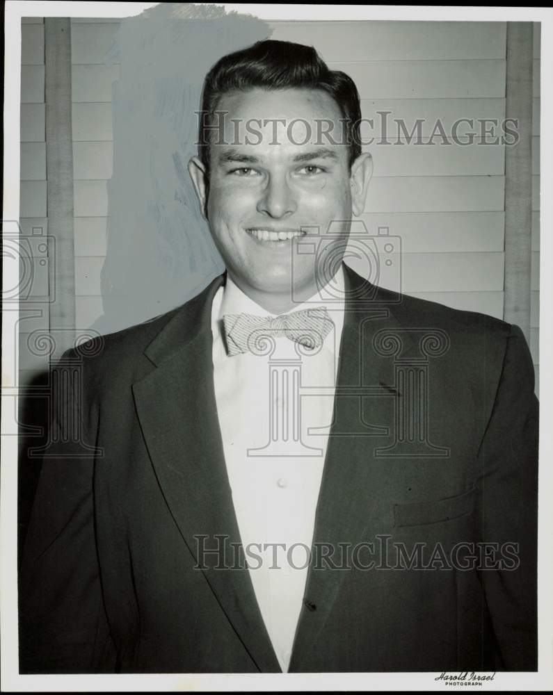 1957 Press Photo J. Dudley Rutland, Gibraltar Savings and Building manager.- Historic Images