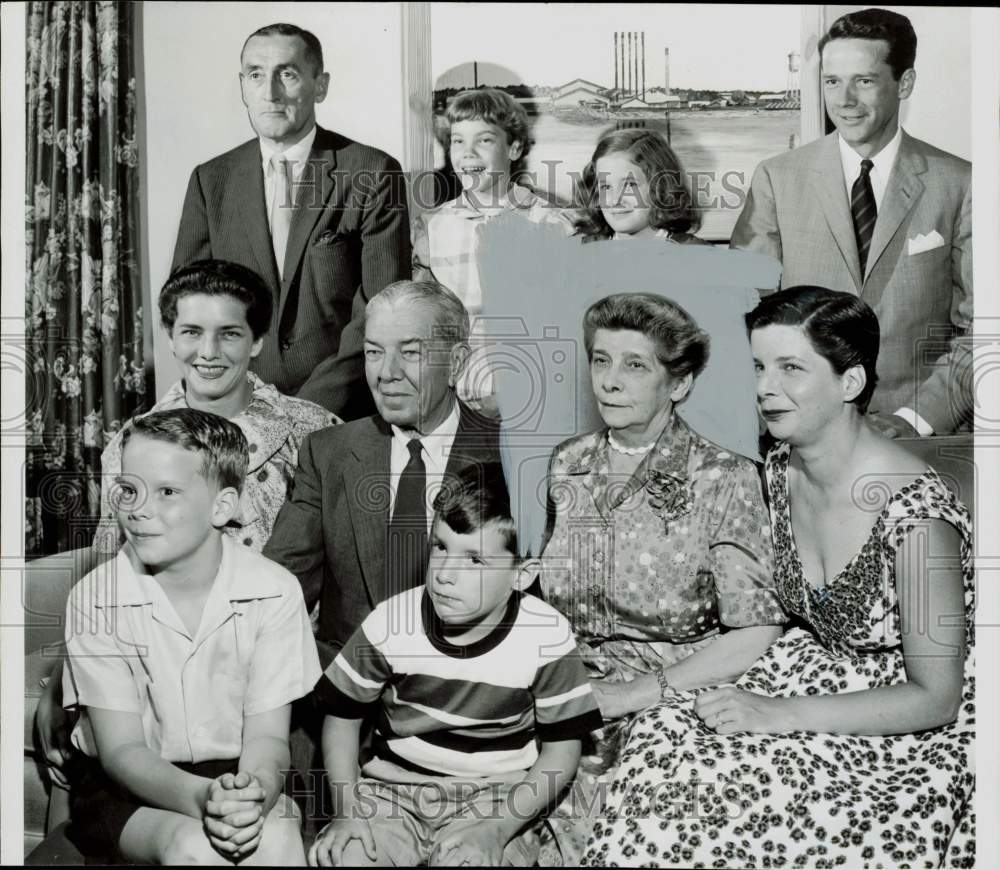 1956 Press Photo Mrs. Robert Randolph, Democratic committeewoman and family.- Historic Images