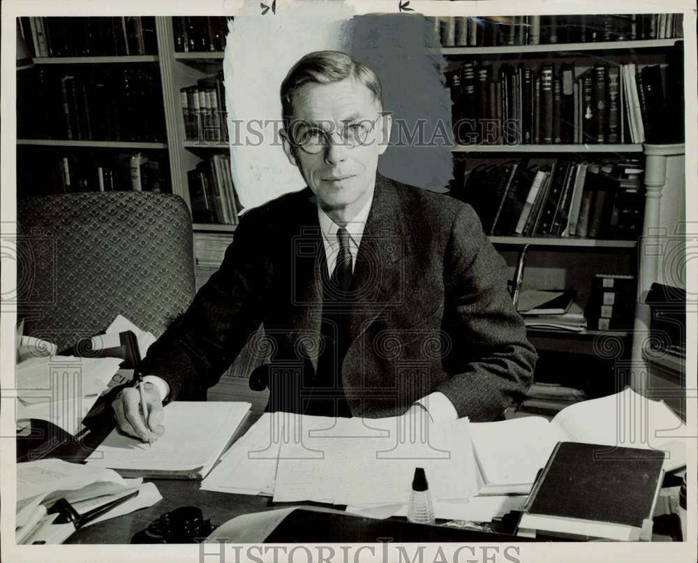 1947 Press Photo Harvard University&#39;s former president James B. Conant.- Historic Images