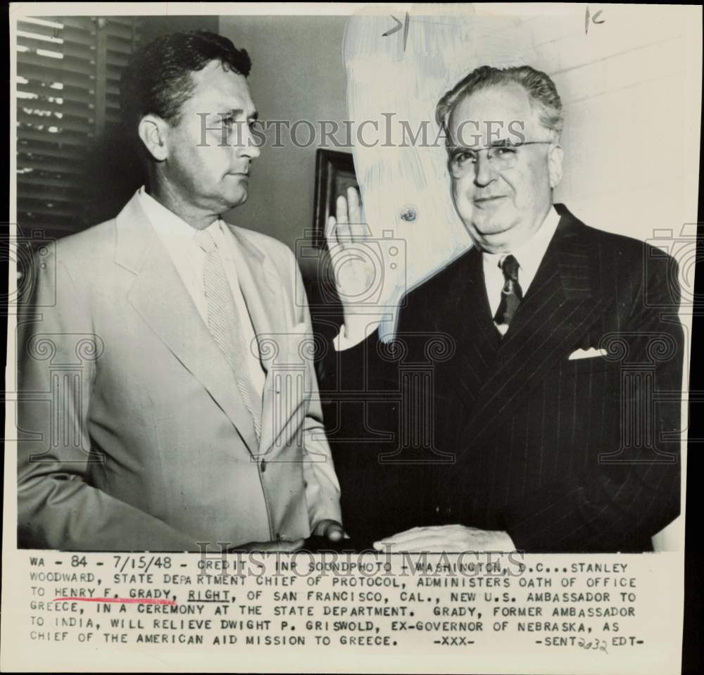 1948 Press Photo Stanley Woodward administers ambassador oath to Henry Grady- Historic Images