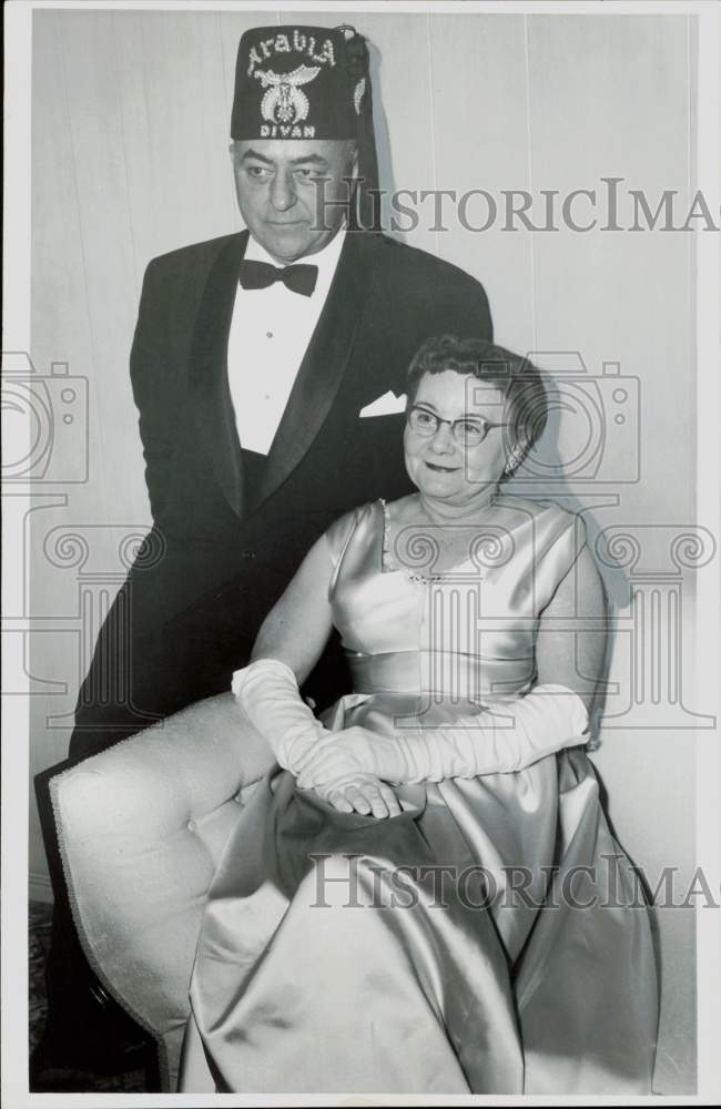 1958 Press Photo Mr. and Mrs. Arthur Beyer attend Shriners inaugural ball.- Historic Images