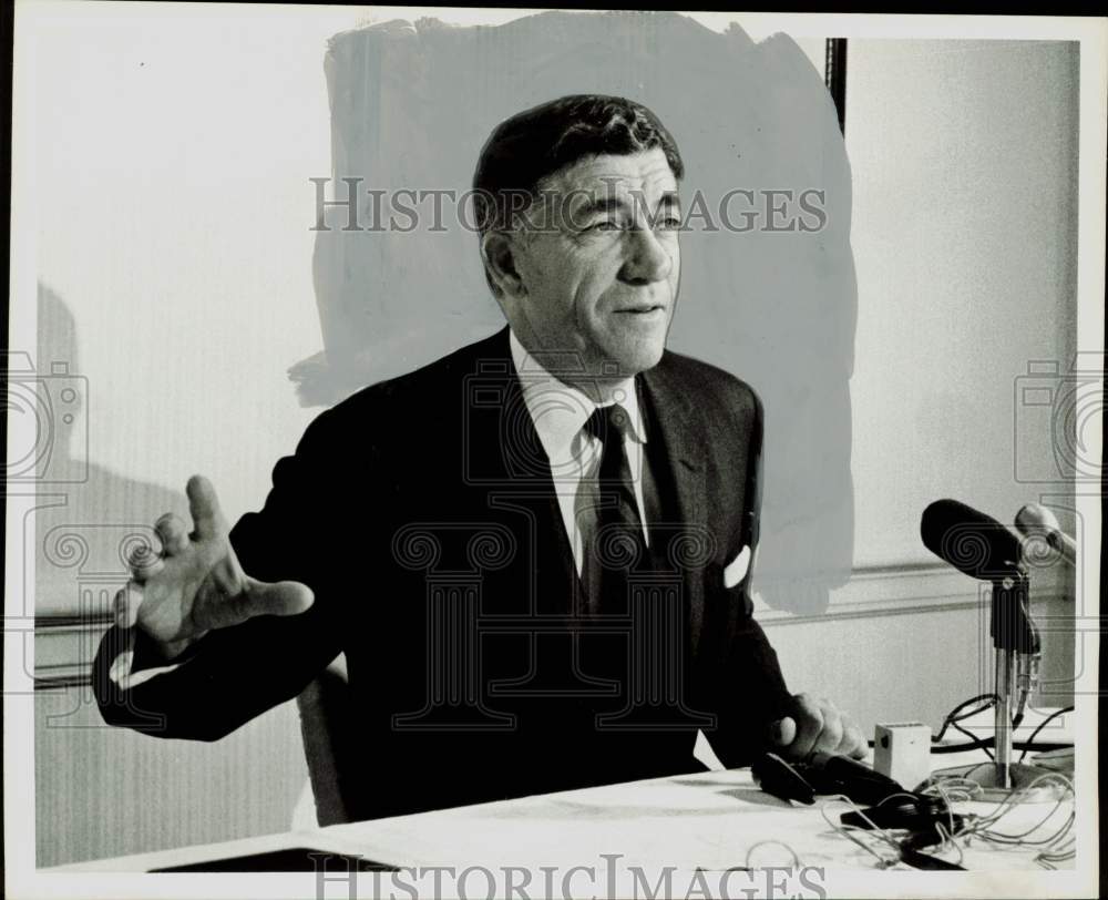 1966 Press Photo Najeeb Halaby, Pan American World Airways vice president- Historic Images