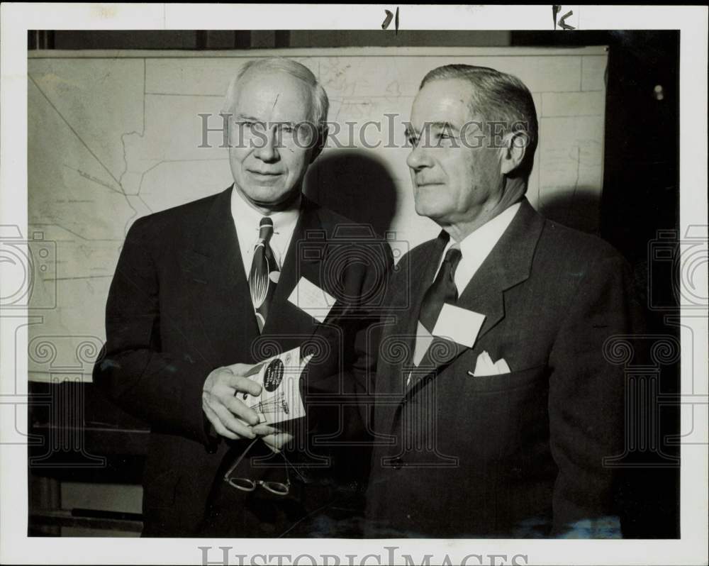 1948 Press Photo Hudson Reed and Paul Kayser speak at American Gas meeting.- Historic Images