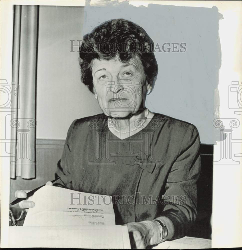 1965 Press Photo Judge Sarah Hughes in her Dallas Federal courtroom. - hpa85278- Historic Images