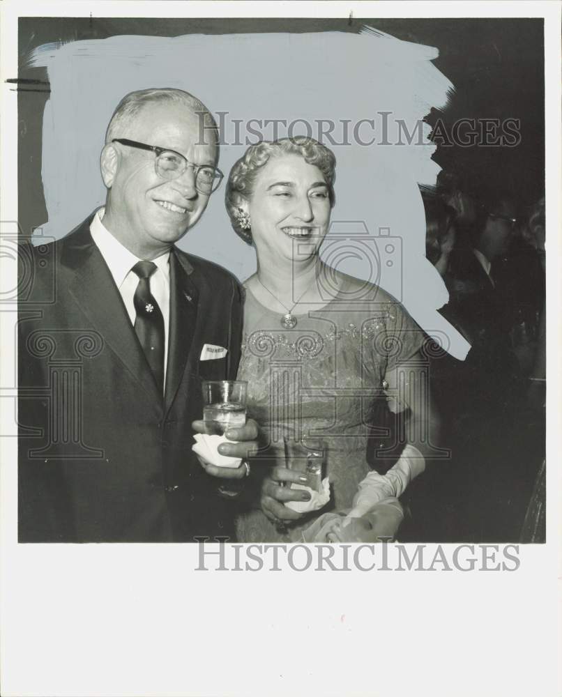 1959 Press Photo Mr. &amp; Mrs. Eddie Miller, parents of Frankie Laine&#39;s wife Linda- Historic Images