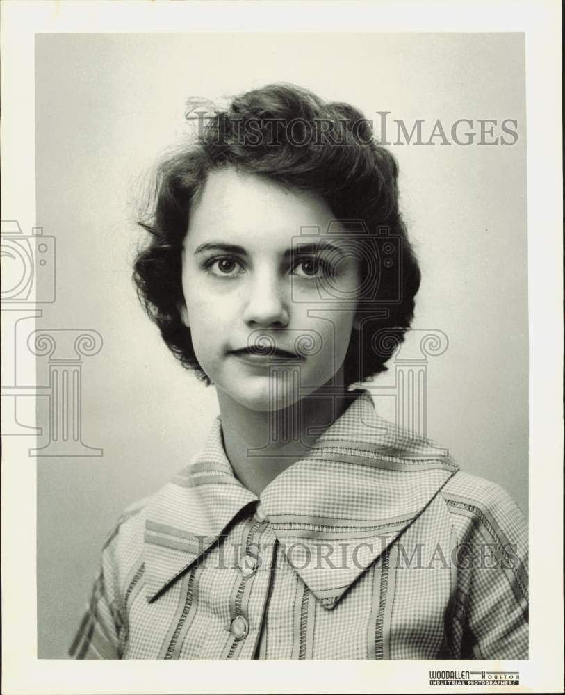 1957 Press Photo Sarah Stinebaugh of Austin High, bank scholarship candidate- Historic Images