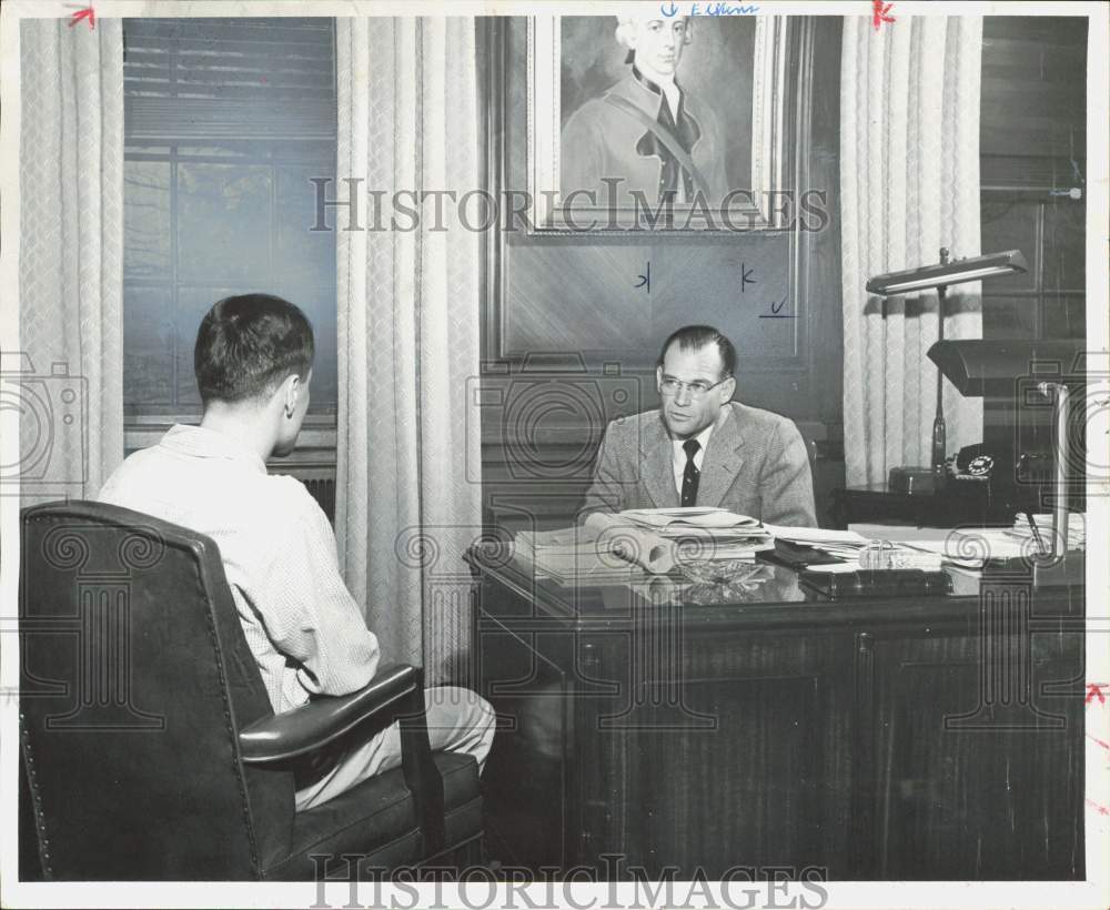 1955 Press Photo Dr. Wilson Elkins interview student at University of Maryland.- Historic Images