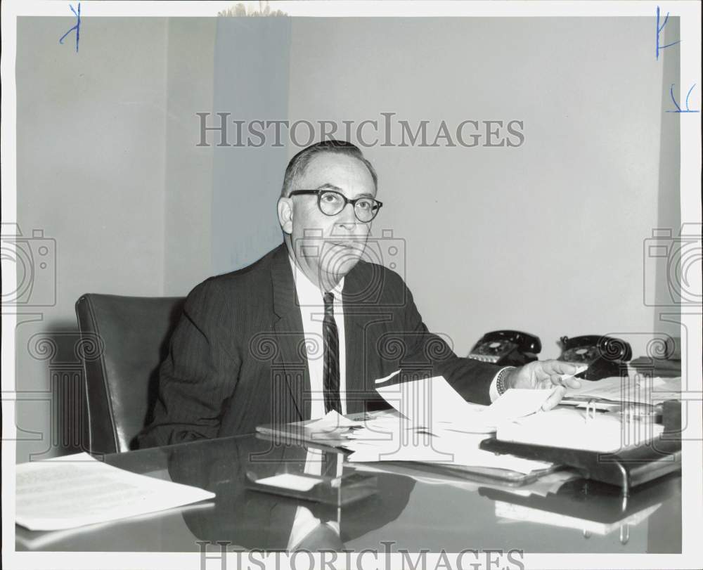 1961 Press Photo Dr. Joseph R. Smiley, University of Texas President, at desk.- Historic Images