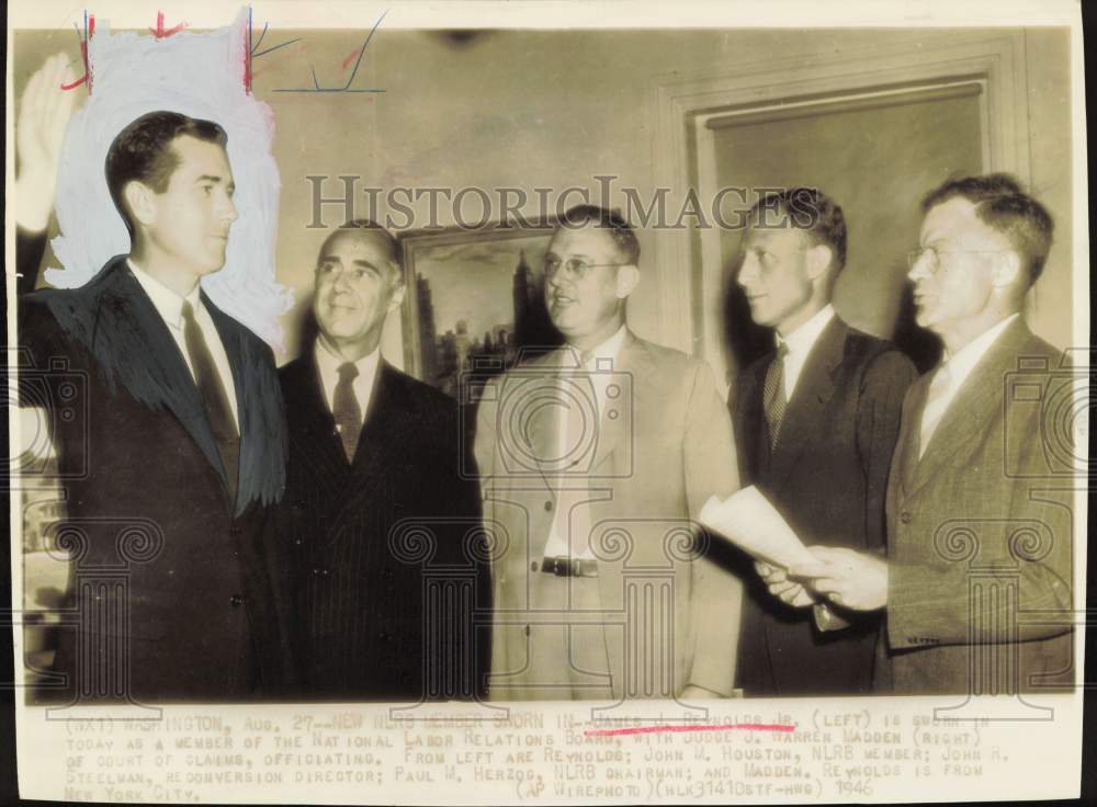 1946 Press Photo James Reynolds National Labor Board member swearing in ceremony- Historic Images