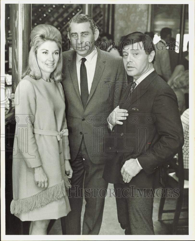 1966 Press Photo Mrs. Scott Carpenter and Lawrence Marcus at Cafe Hannibal.- Historic Images