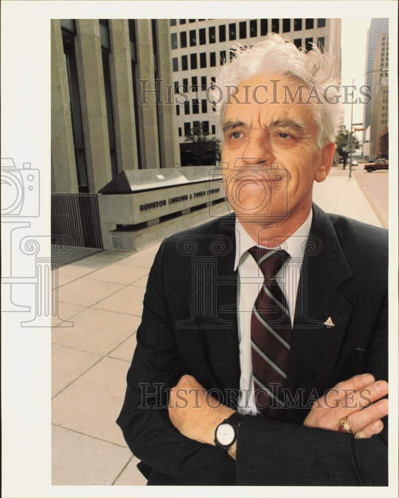 1993 Press Photo Charles Pace who has filed suite against HL&amp;P about layoffs.- Historic Images