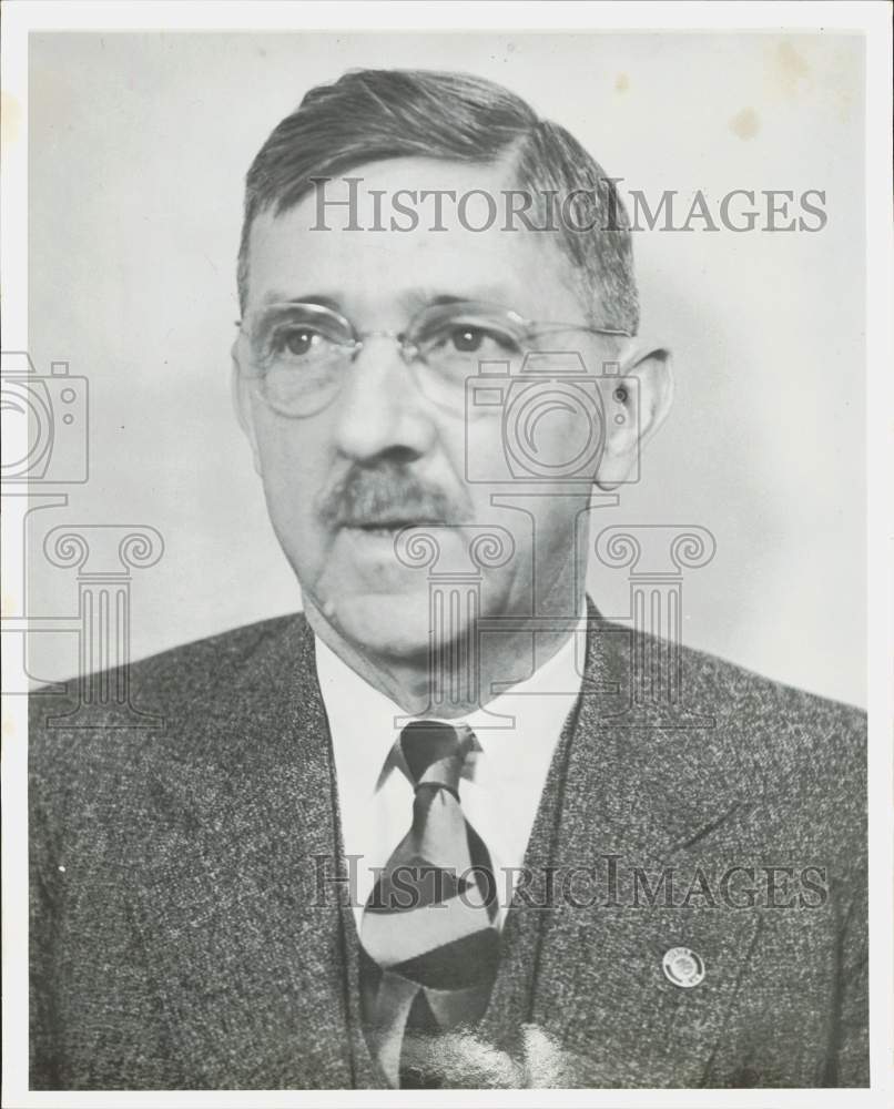 1955 Press Photo Roscoe Owens, Missouri Pacific Lines engineer. - hpa85973- Historic Images