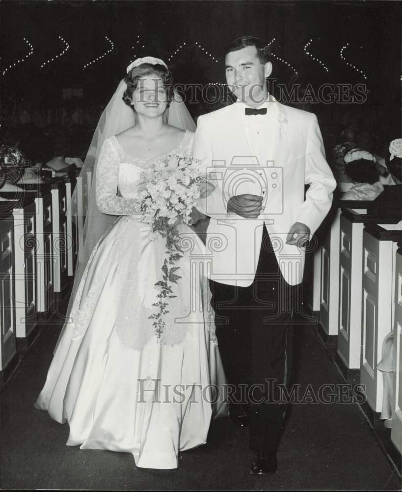 1960 Press Photo Mr. and Mrs. David Eugene Park, Jr. wedding photo - hpa85997- Historic Images