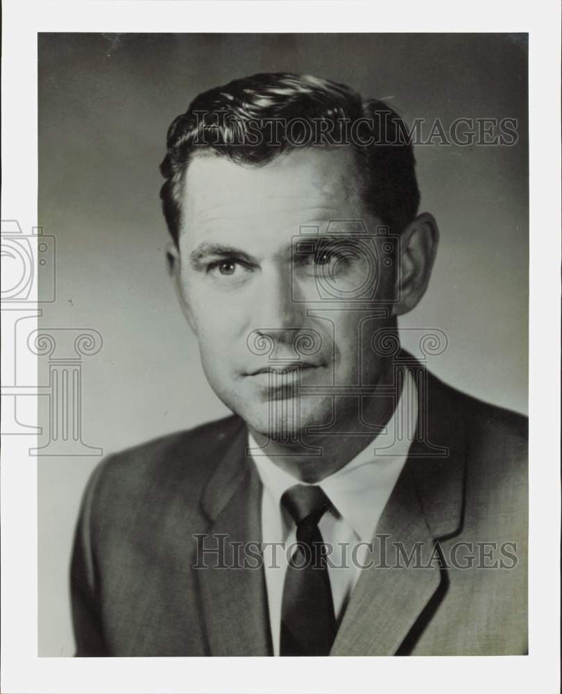 1956 Press Photo Charles Osenbaugh, John Wildenthal campaign manager.- Historic Images