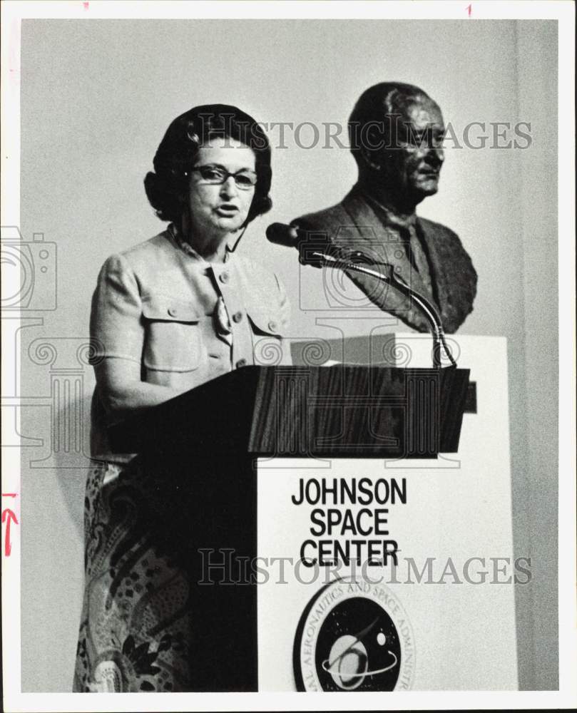 1973 Press Photo Lady Bird Johnson Speaks at Johnson Space Center in Houston- Historic Images