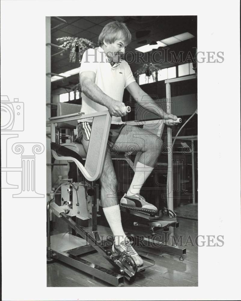 1981 Press Photo Chris Saylors at Institute for Rehabilitation &amp; Research- Historic Images