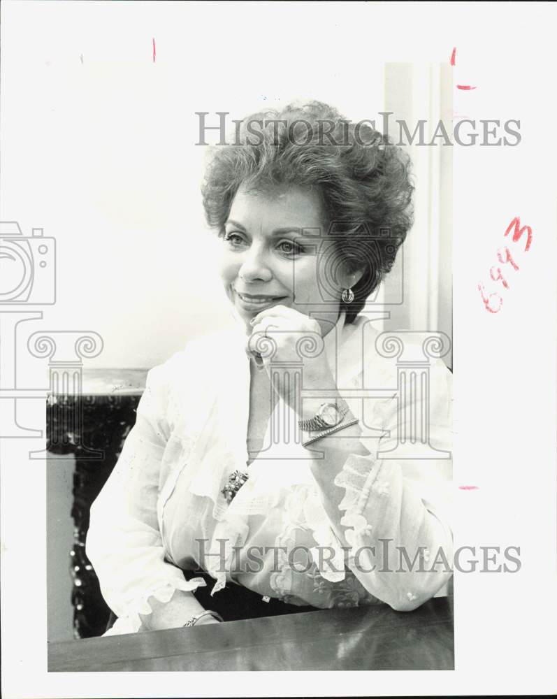 1984 Press Photo Dody Resnick, Chairman of Animal Emergency Endowment Charity- Historic Images