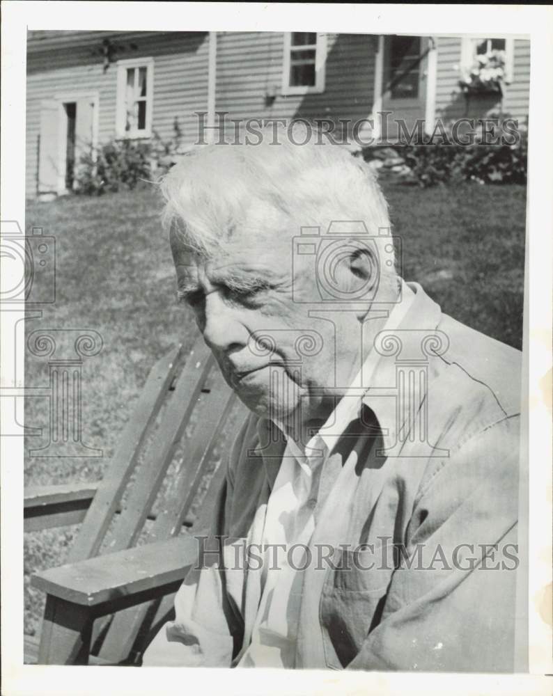 1958 Press Photo Poet Robert Frost - hpa87101- Historic Images