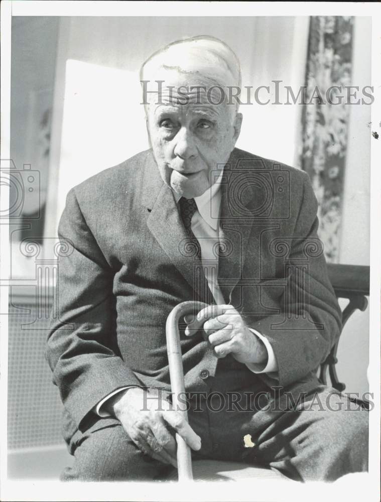 1960 Press Photo Poet Robert Frost in New York Hotel Room - hpa87102- Historic Images