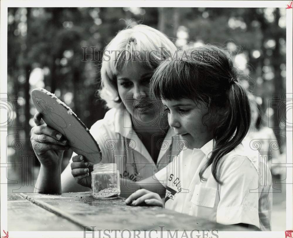 1964 Press Photo Female YMCA Counselor &amp; Participant - hpa88034- Historic Images