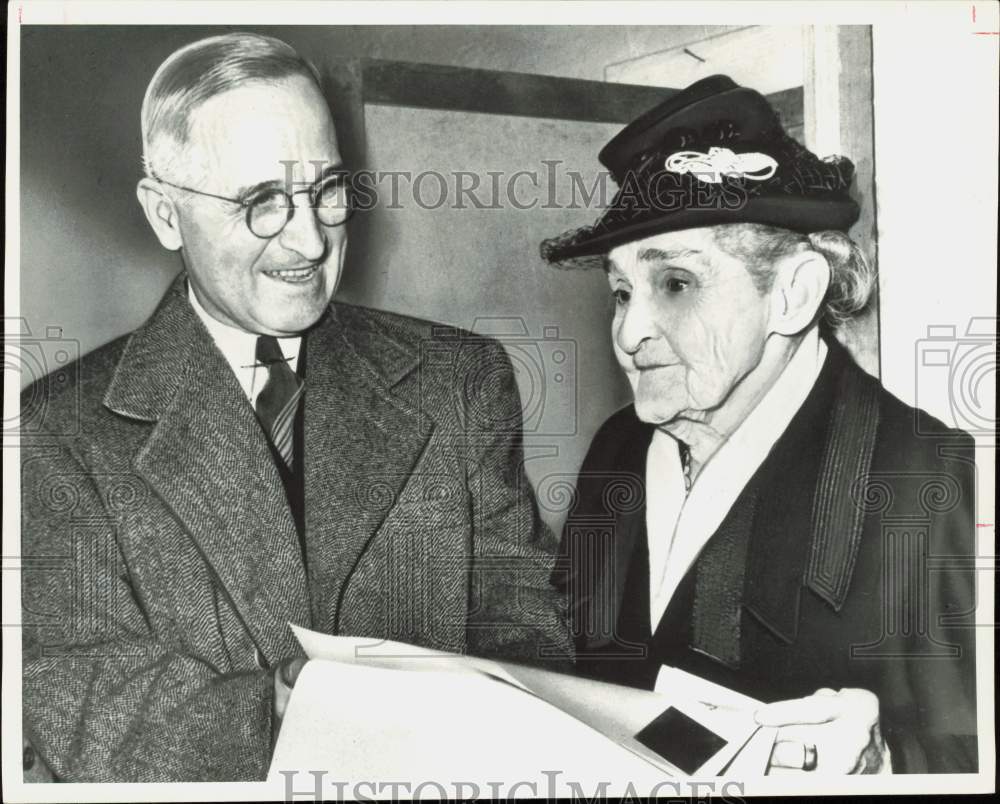 1944 Press Photo Harry S. Truman &amp; Mother Martha Truman at Polling Place- Historic Images