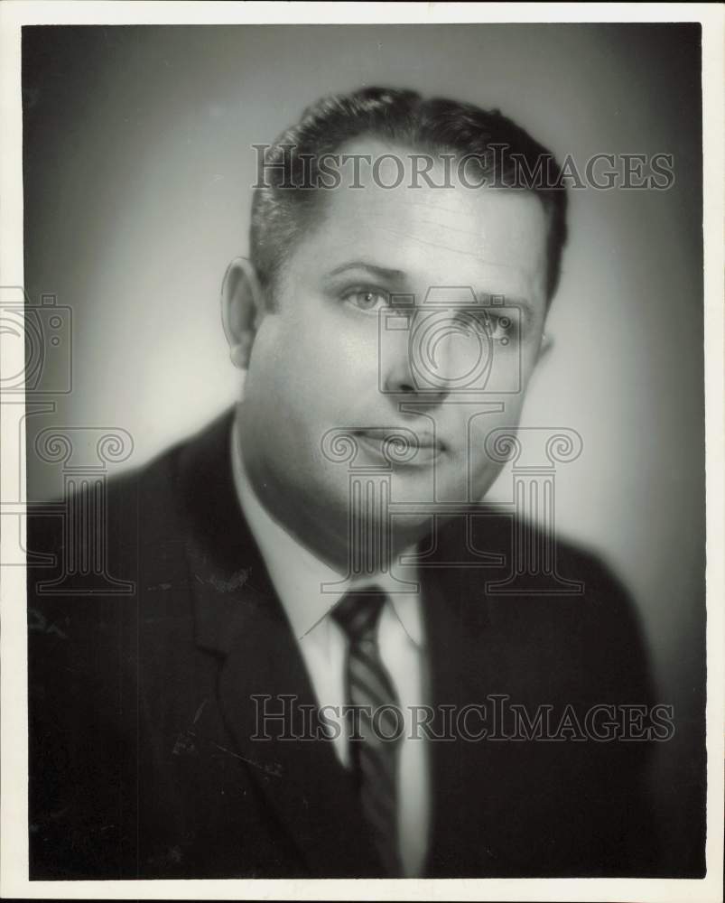 1961 Press Photo M.D. Reilly, Buick Motor Division of General Motors in Houston- Historic Images