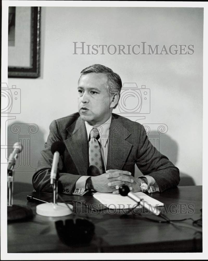 1975 Press Photo Abraham Ramirez Jr., Houston Lawyer - hpa88922- Historic Images