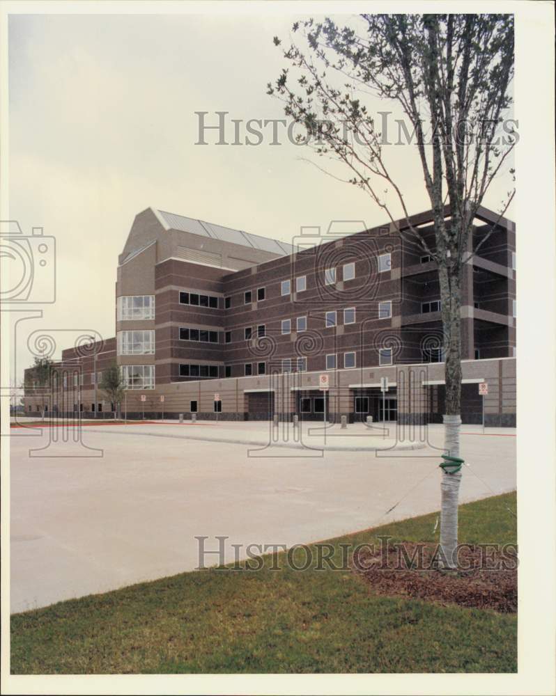 1989 Press Photo Lyndon B. Johnson Hospital, 5656 Kelley - hpa89043- Historic Images