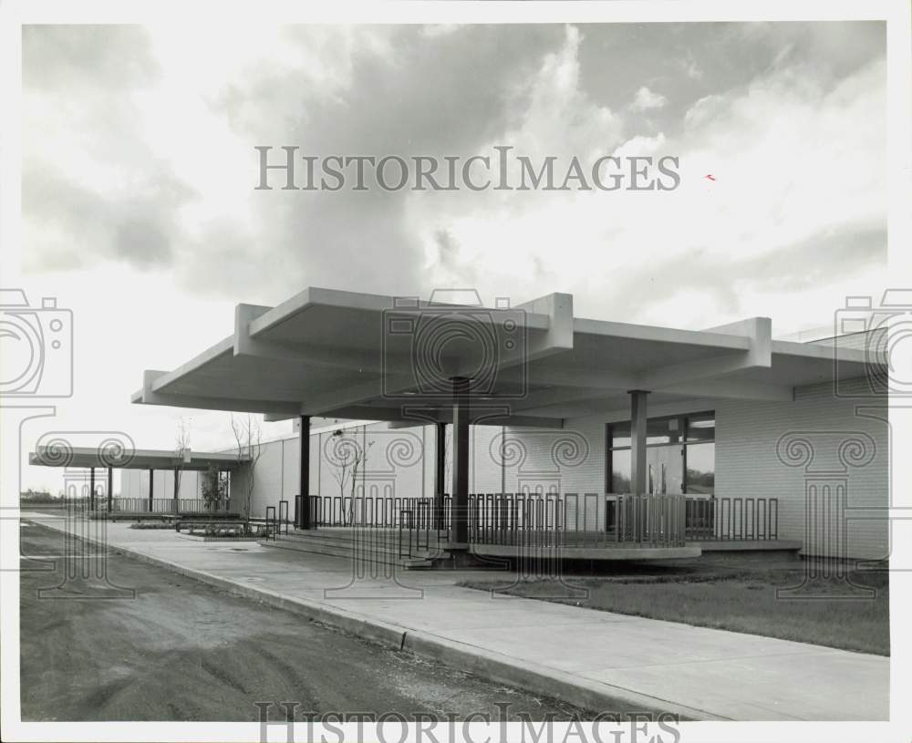 1961 Press Photo Forest Park High School, Beaumont, Texas - hpa89212- Historic Images