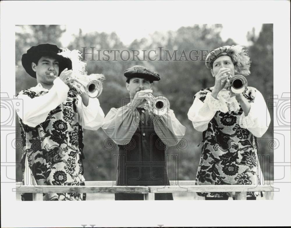 1985 Press Photo Musicians at Texas Renaissance Festival - hpa89258- Historic Images